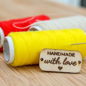 Drevená nášivka HANDMADE WITH LOVE