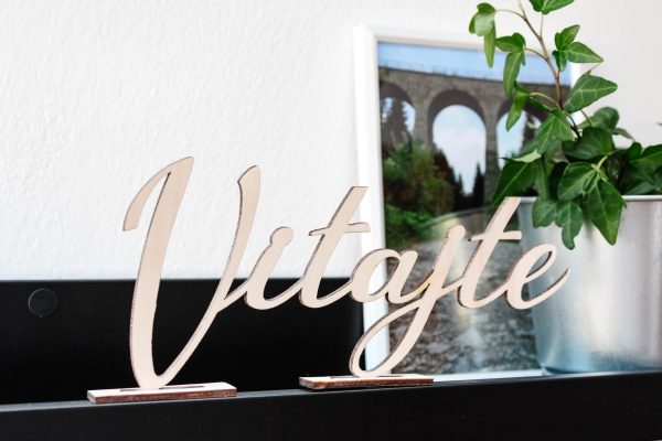 Drevený nápis VITAJTE - Image 2